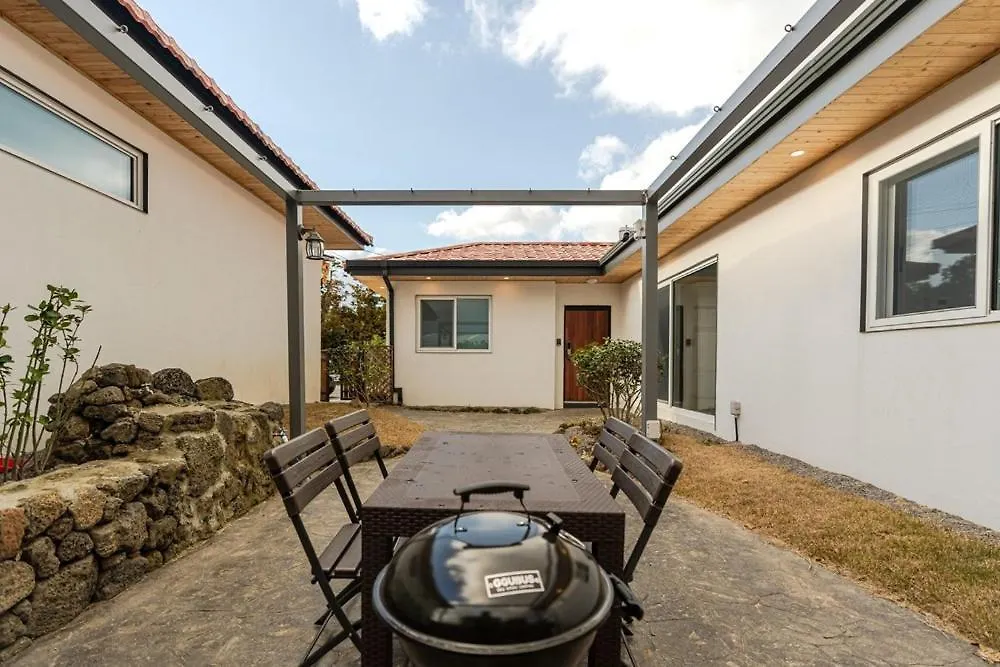 招待所 Jeju Stone Courtyard Pension